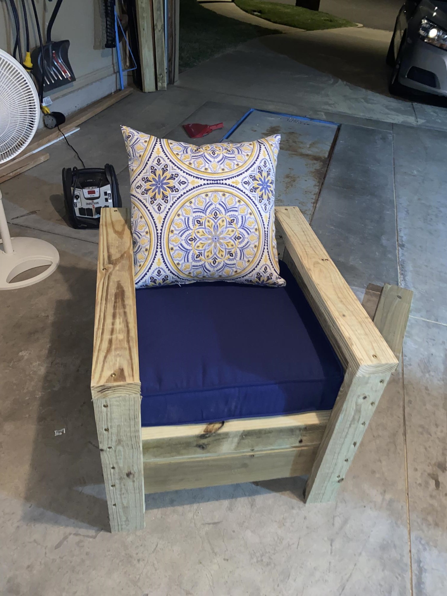 Outdoor chair Ana White